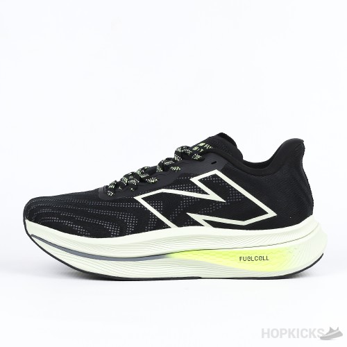 Buy New Balance Shoes Online in Pakistan Hopkicks